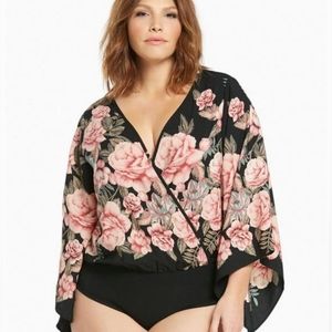 NWOT Size 4 Torrid Floral Pink and Black Bodysuit Blouse
